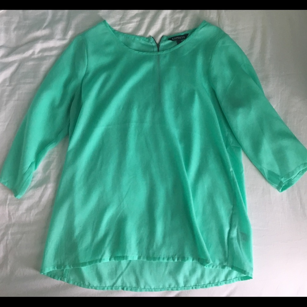 Mint green top